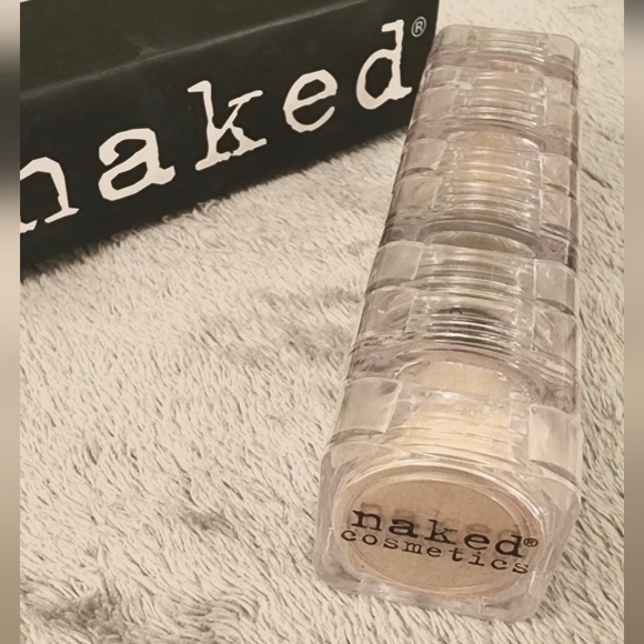 Naked Cosmetics 4-pc Pigment Collection - Picture 2 of 6